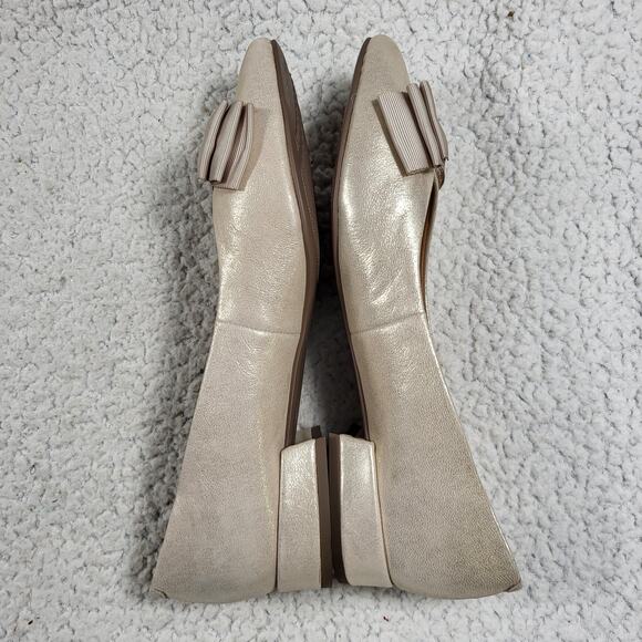 NEW Gentle Souls by Kenneth Cole Atlas Flat Leather Ice Gold Metallic size 9 - Picture 3 of 5